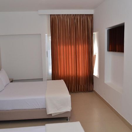 Hotel Zamay Plus Санта Марта Екстериор снимка