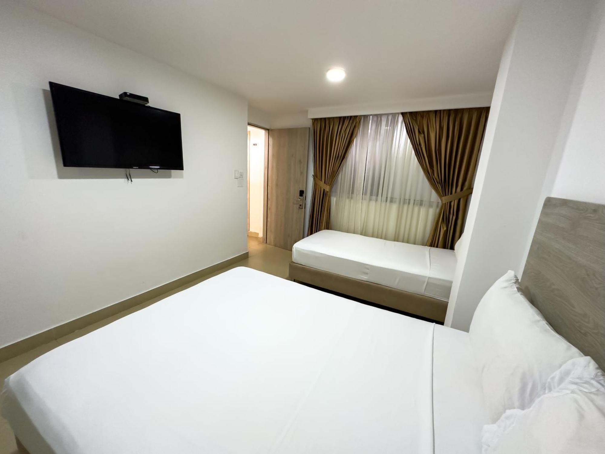 Hotel Zamay Plus Санта Марта Екстериор снимка