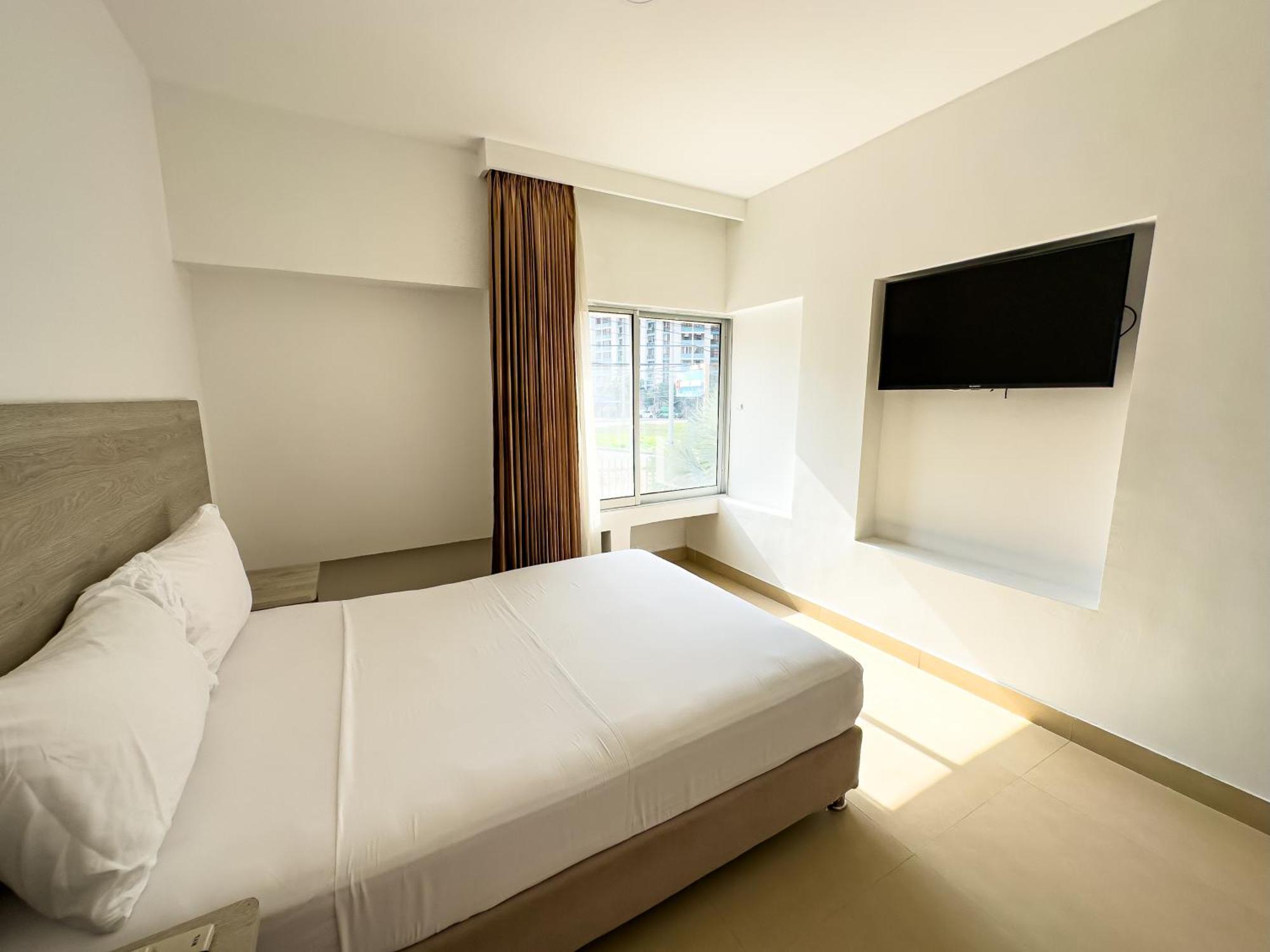 Hotel Zamay Plus Санта Марта Екстериор снимка