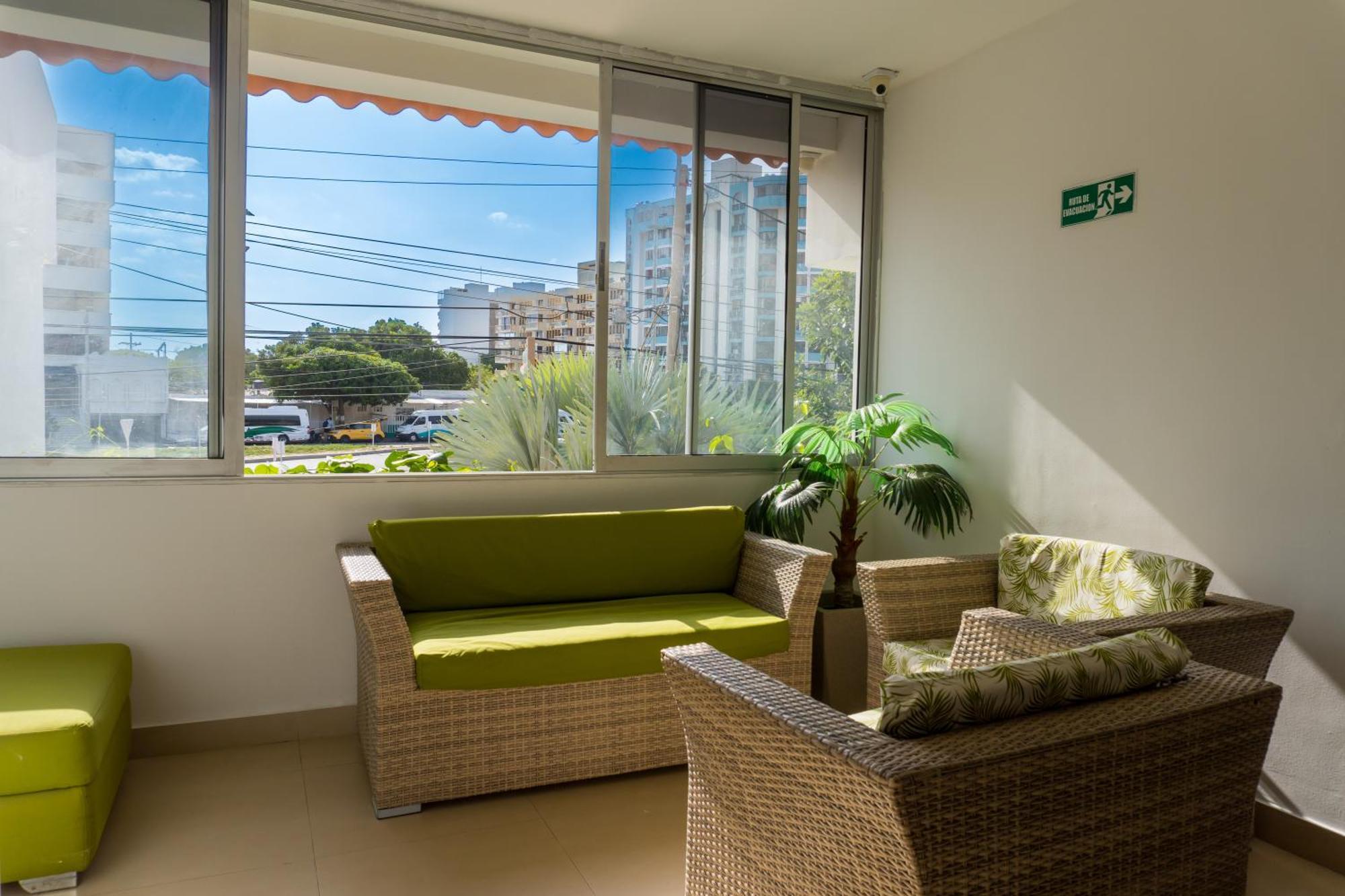 Hotel Zamay Plus Санта Марта Екстериор снимка