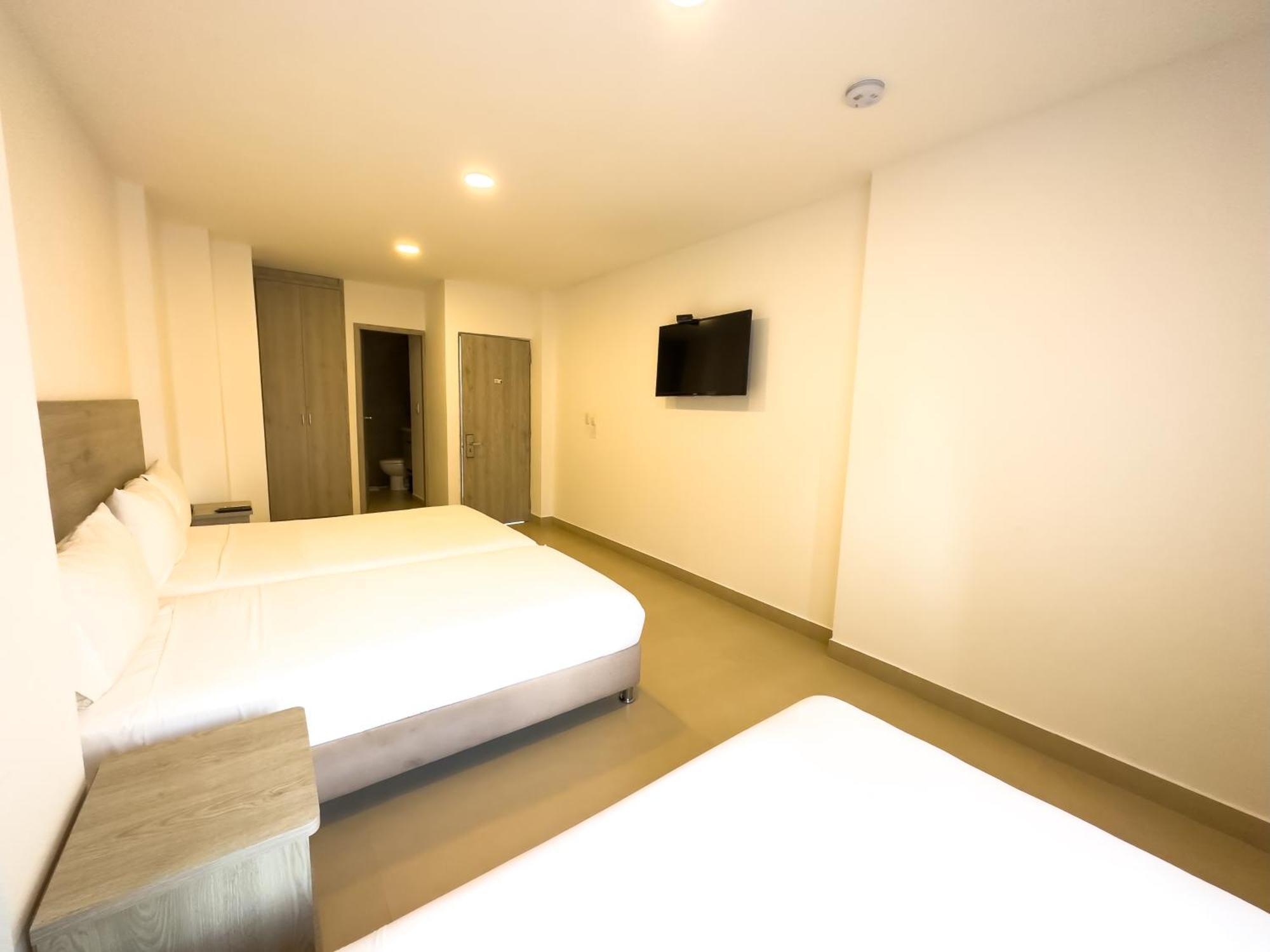 Hotel Zamay Plus Санта Марта Екстериор снимка