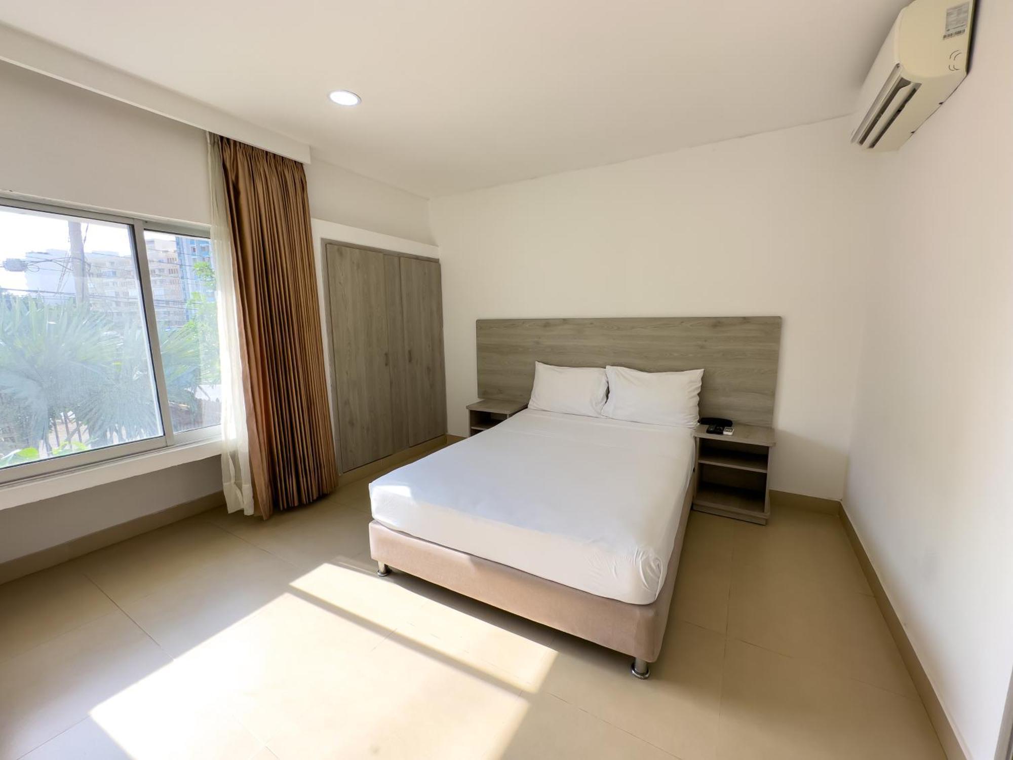 Hotel Zamay Plus Санта Марта Екстериор снимка